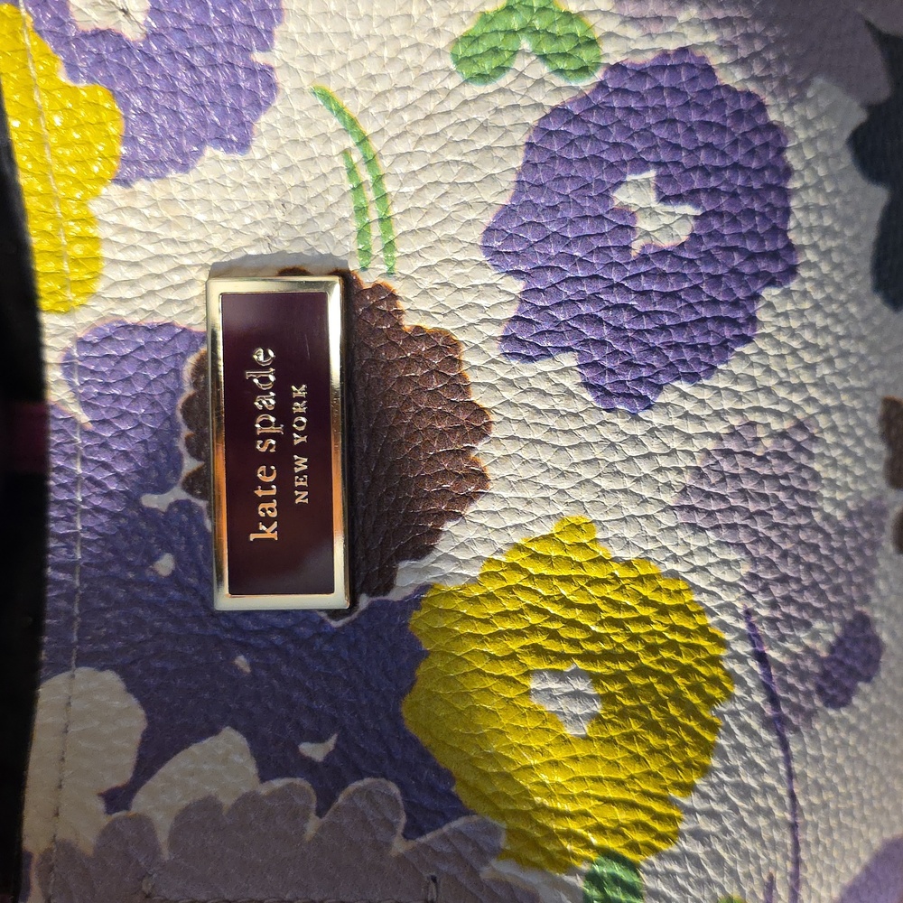 Kate Spade Spring Vibes Floral Tote/Crossbody 2 Pc Set - Picture 3 of 7